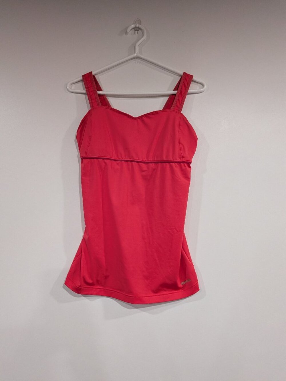 Reebok Play Dry Tank with Shelf Bra Coral Pink Size Medium